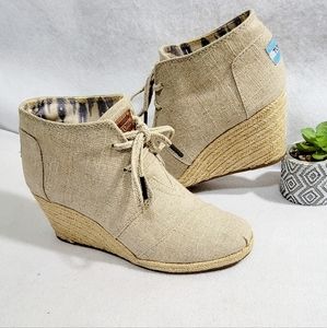 Toms Natural Burlap Desert Beige Wedge Bootie Size Women’s 9‎